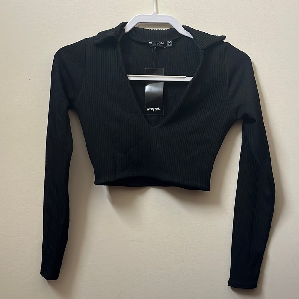 Long sleeved collared crop top